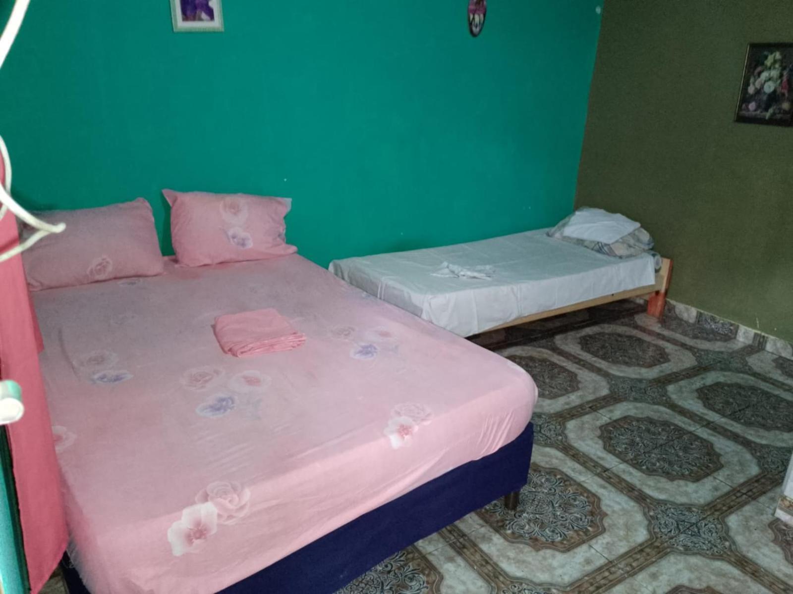 Hostel Loli Puerto Iguazú Eksteriør bilde