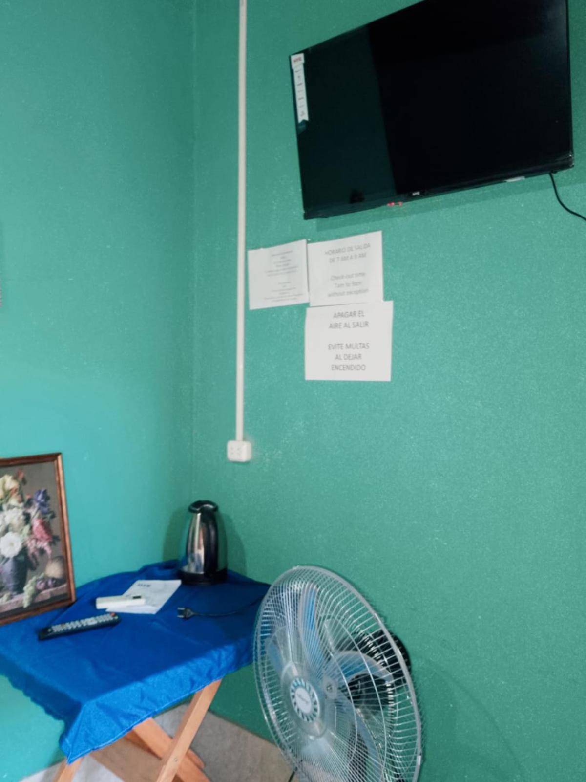 Hostel Loli Puerto Iguazú Eksteriør bilde